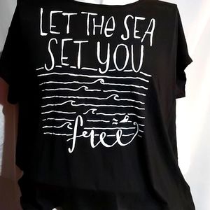 Old Navy ladies' black short sleeve top L